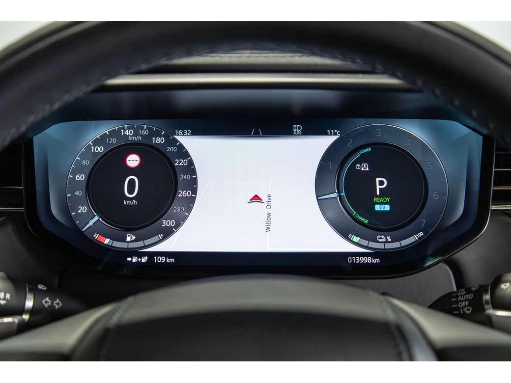 2025 Land Rover Range Rover Sport