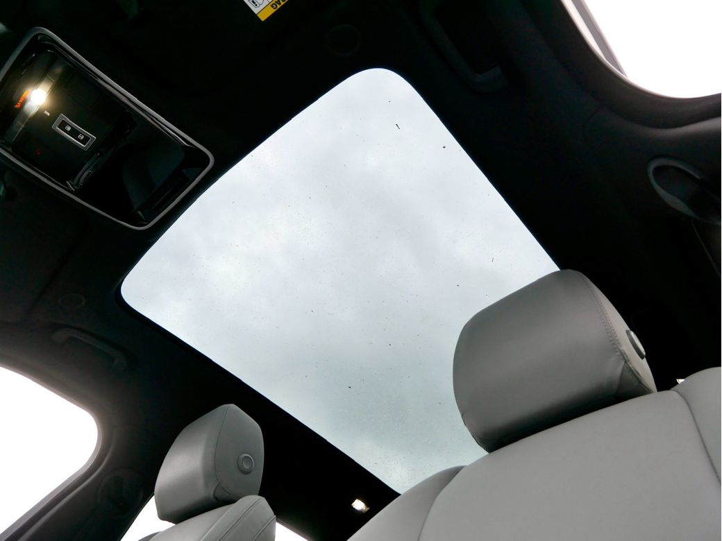 2025 Land Rover Range Rover Velar