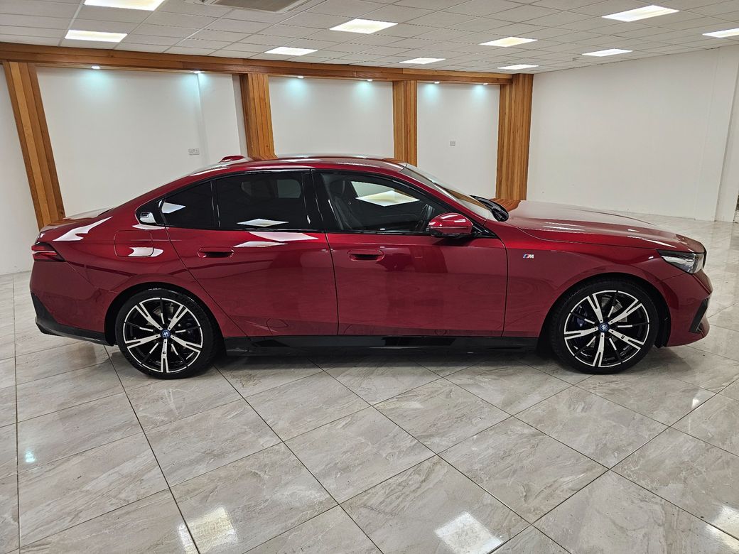 2026 BMW i5