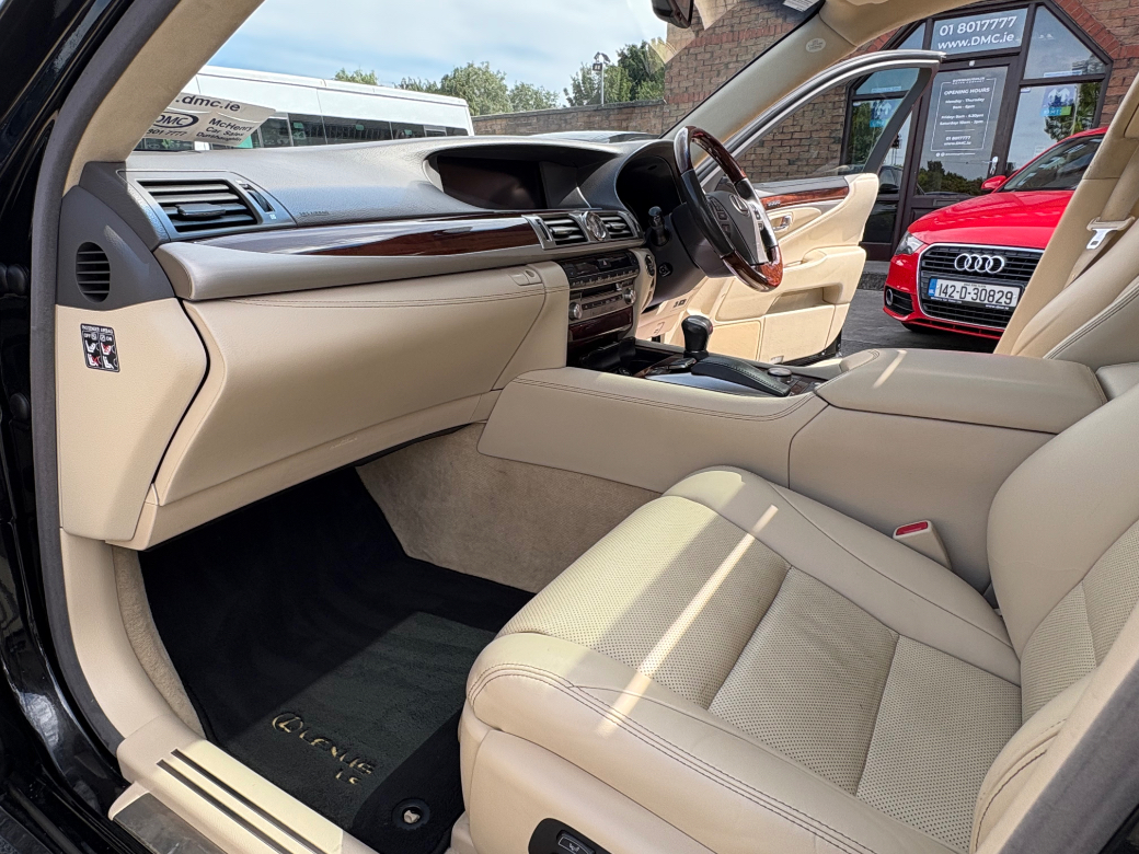 2015 Lexus LS 460