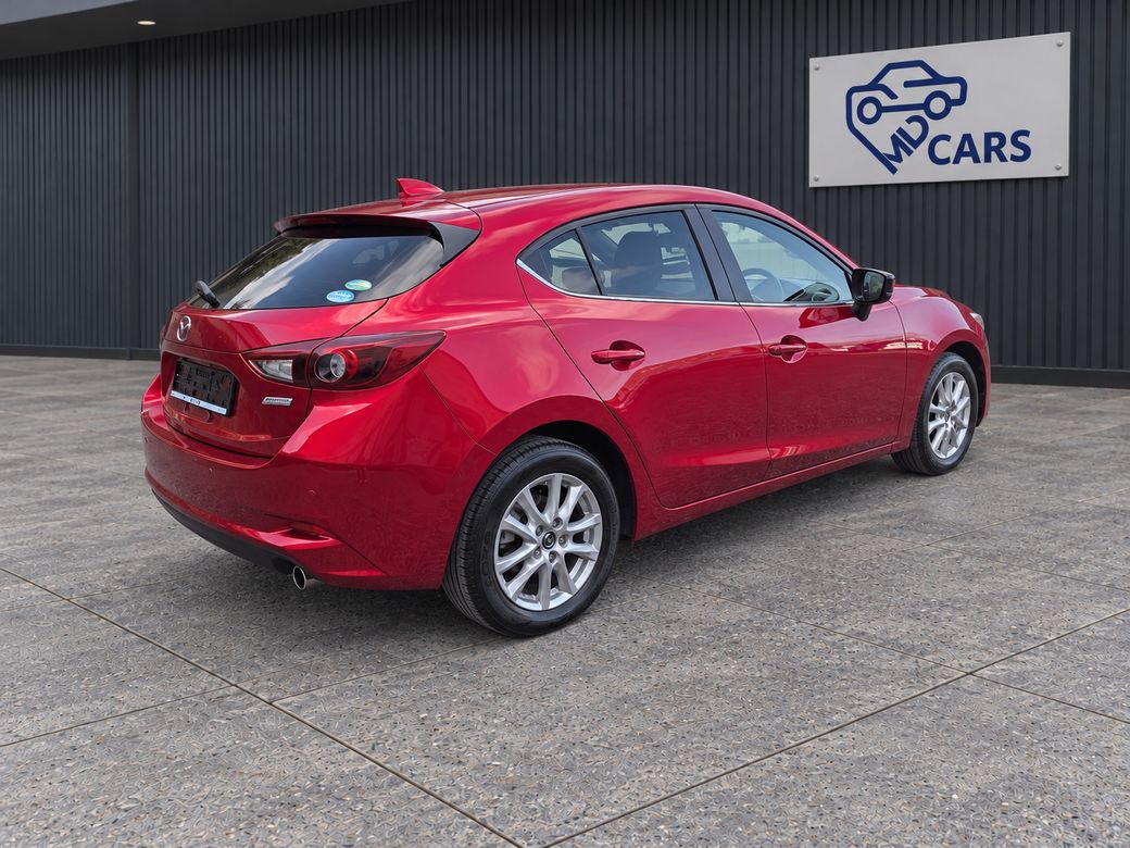 2018 Mazda Axela