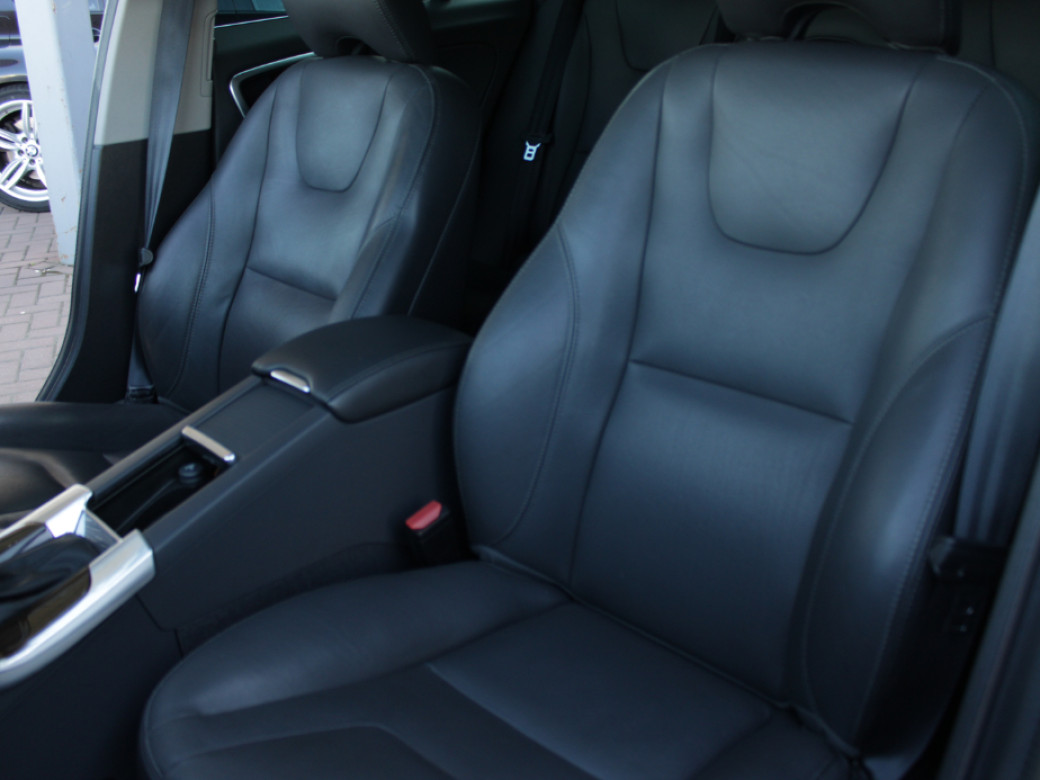 2018 Volvo V60
