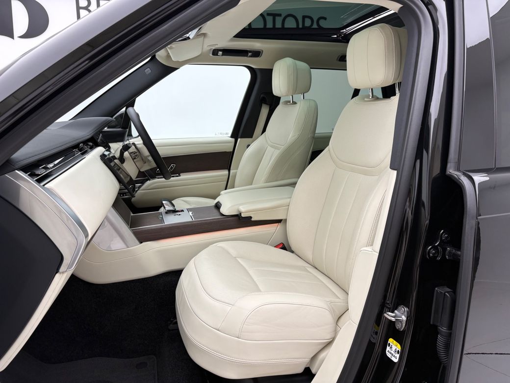 2025 Land Rover Range Rover