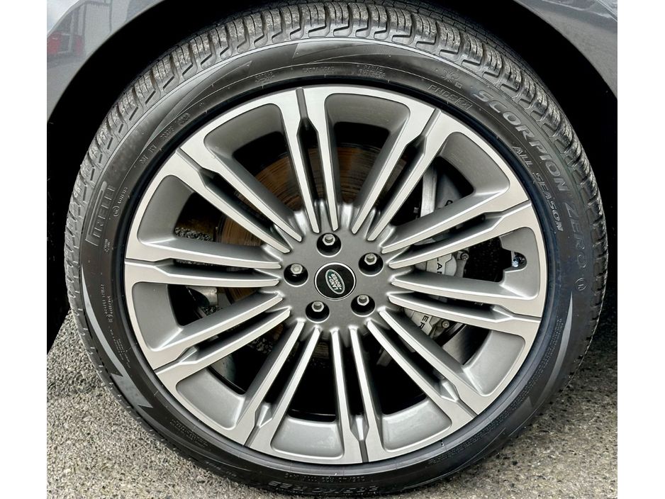2025 Land Rover Range Rover Sport