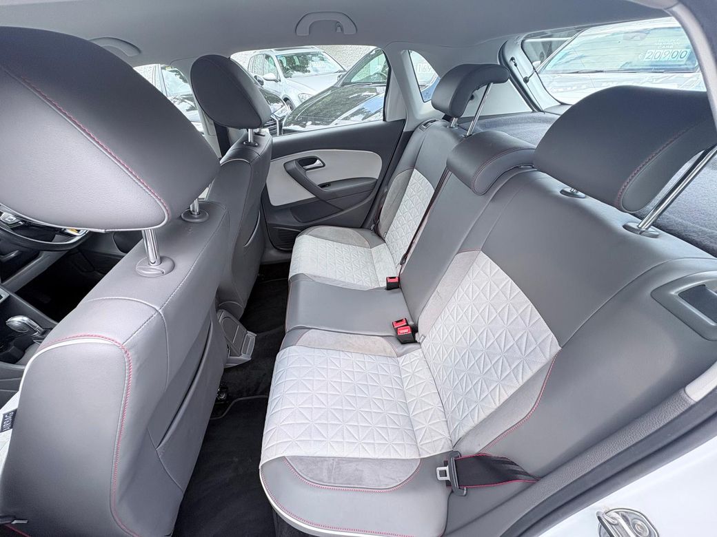2017 Volkswagen Polo