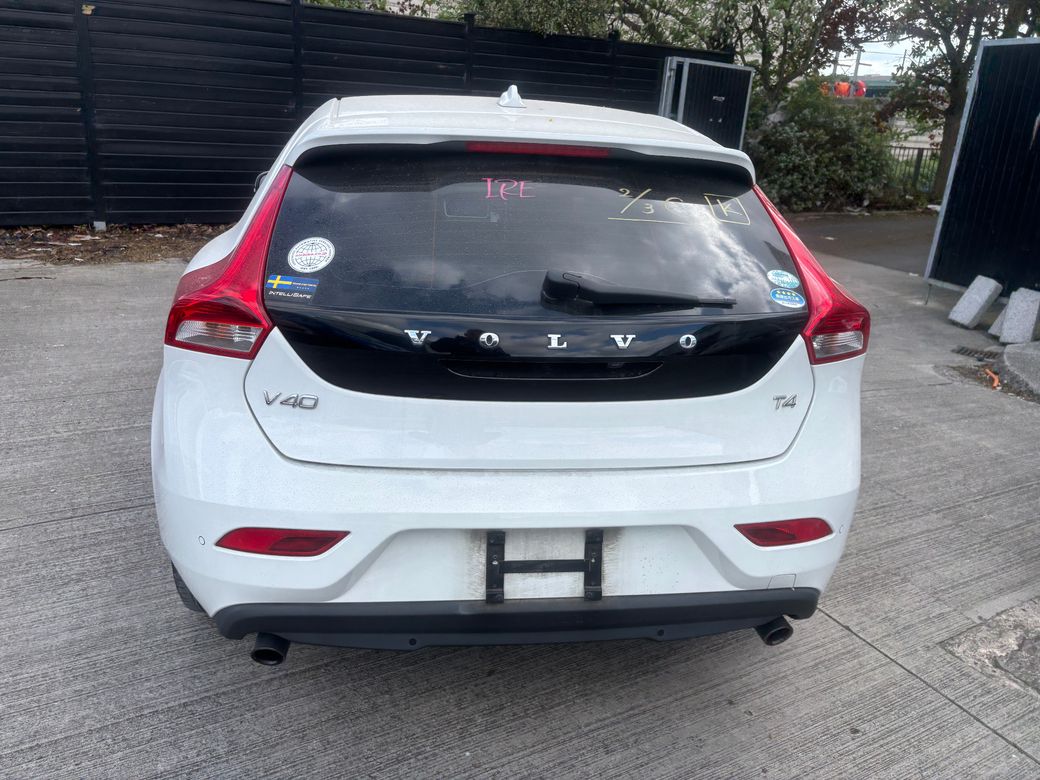 2015 Volvo V40