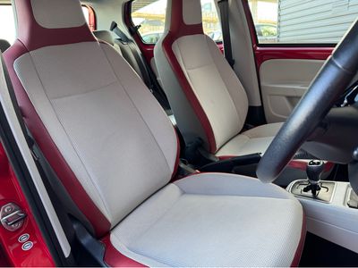 2013 Volkswagen up!