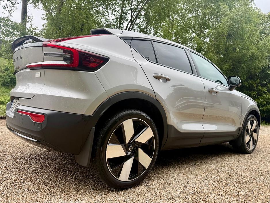 2022 Volvo C40