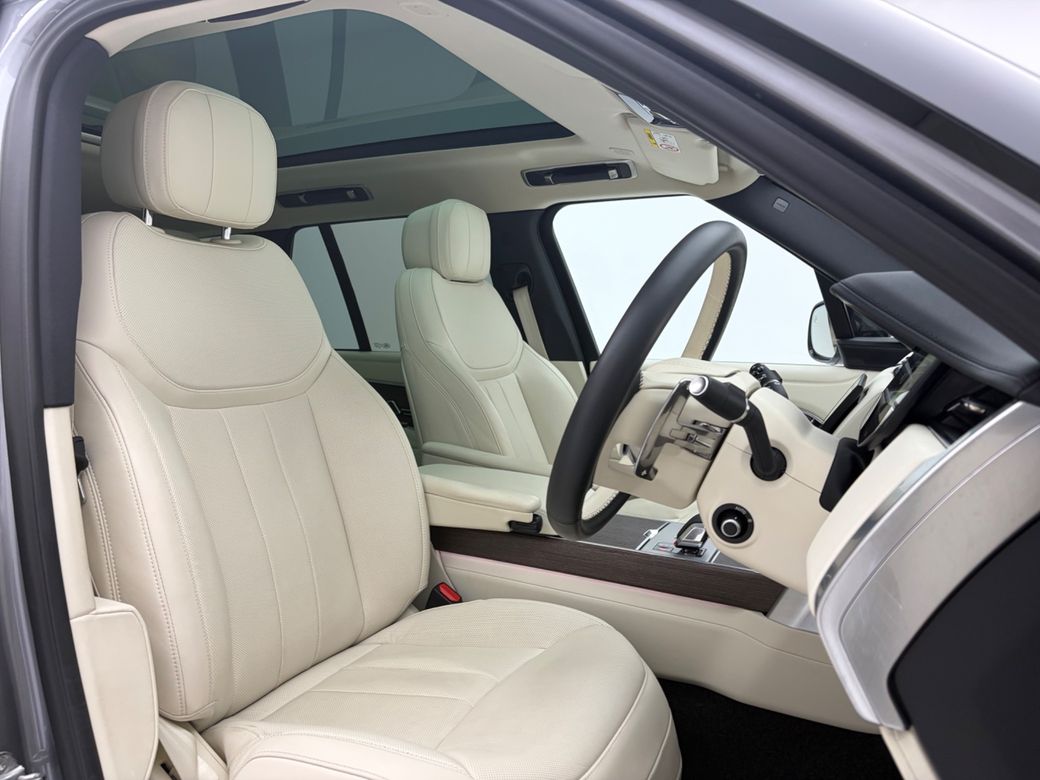 2025 Land Rover Range Rover