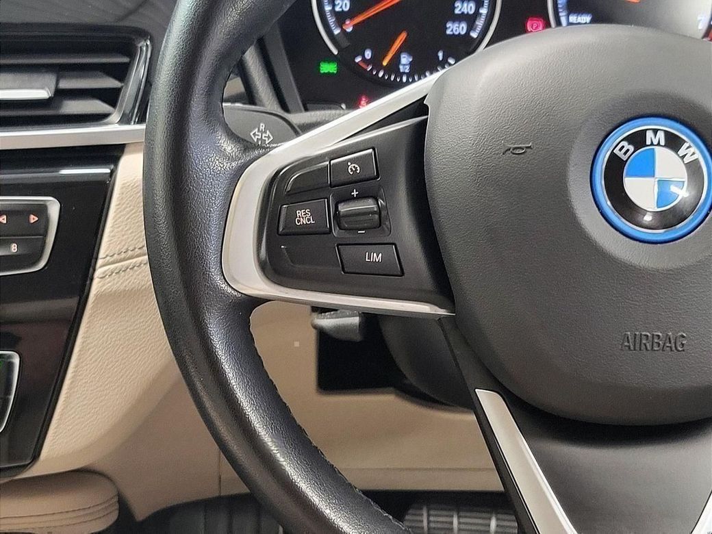 2022 BMW X1