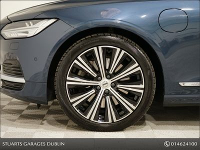 2021 Volvo V90
