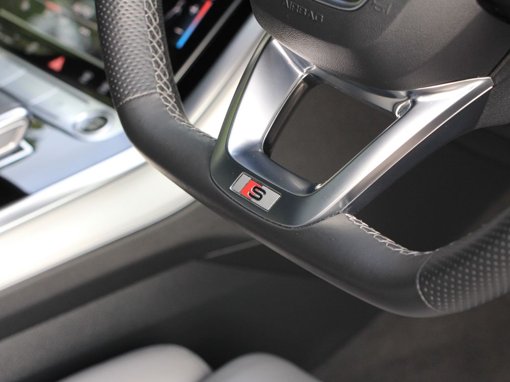 2020 Audi Q8