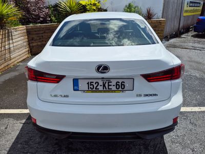 2015 Lexus IS 300h