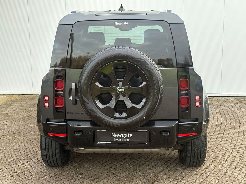 2025 Land Rover Defender 110