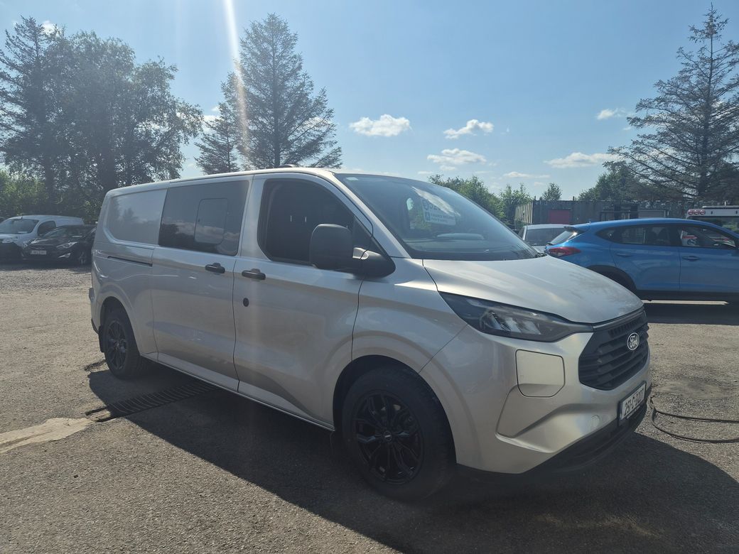 2025 Ford Transit Custom