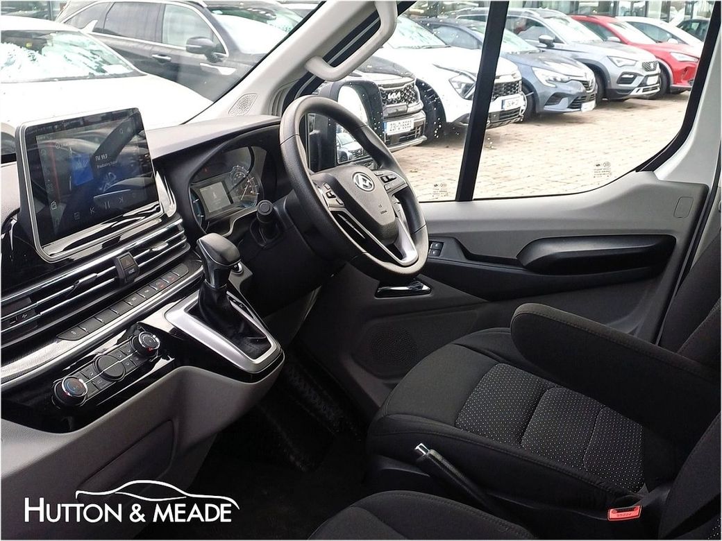 2025 Maxus eDELIVER 9