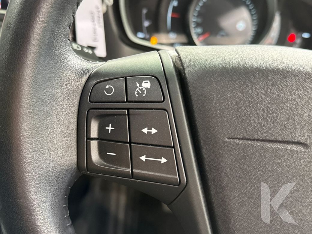2018 Volvo V40