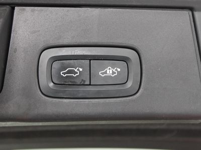 2020 Volvo V90