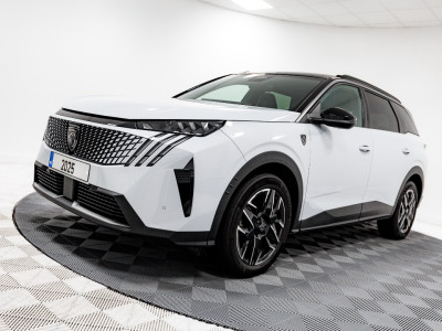 2025 Peugeot 5008