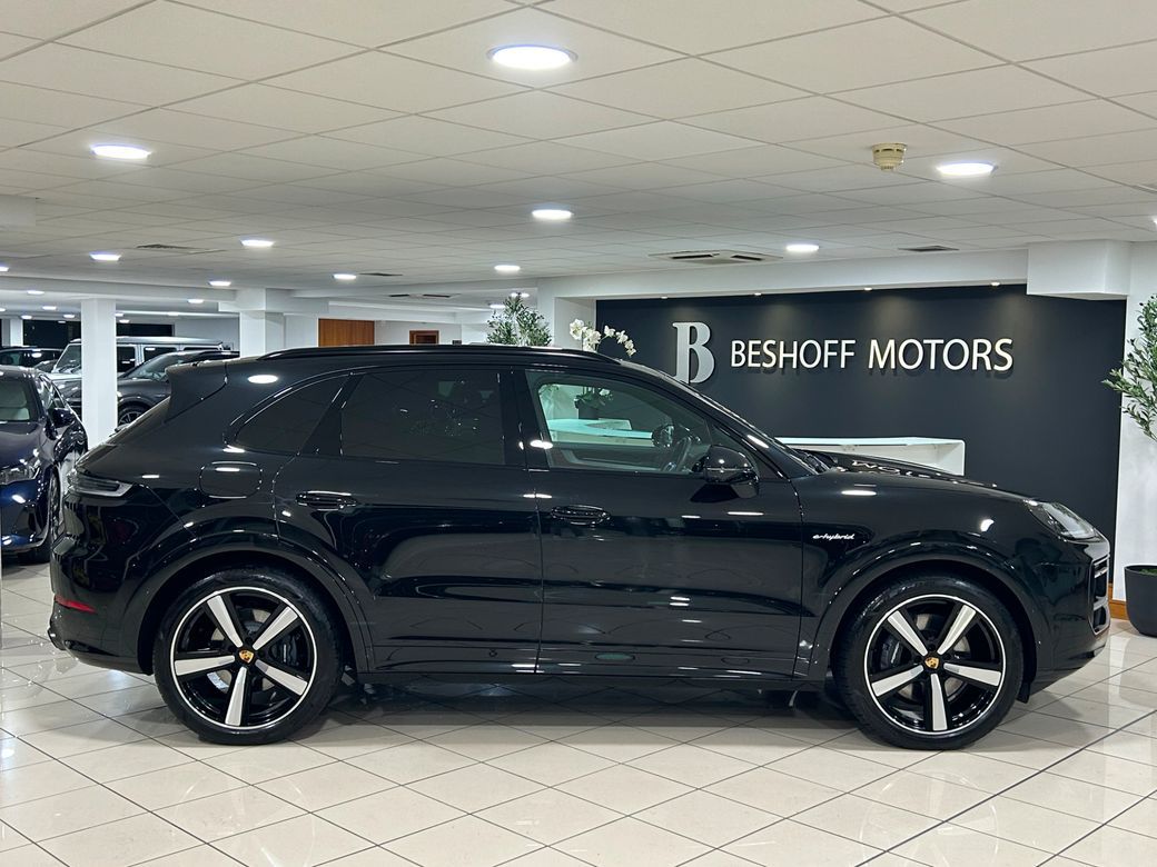 2024 Porsche Cayenne