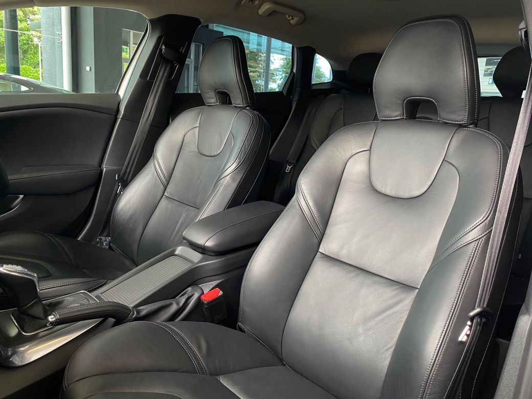 2013 Volvo V40