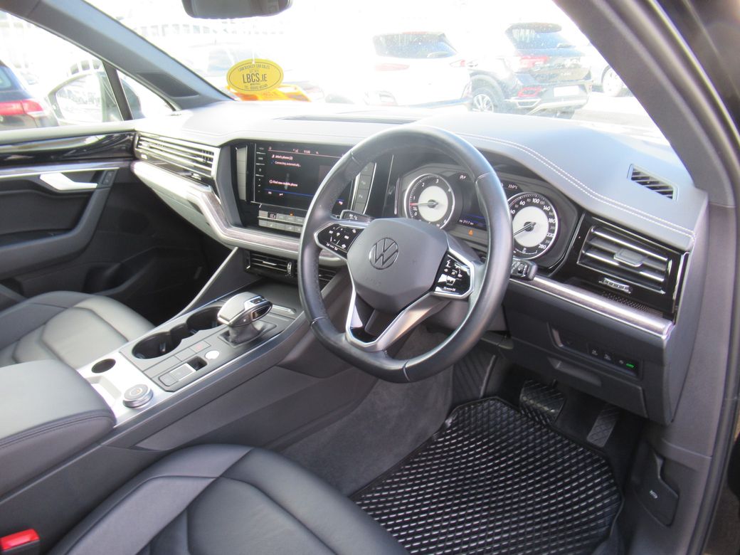 2023 Volkswagen Touareg