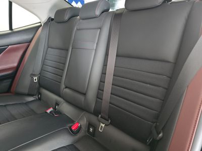2019 Lexus IS 300h