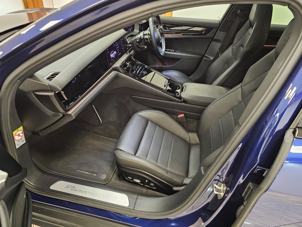 2025 Porsche Panamera