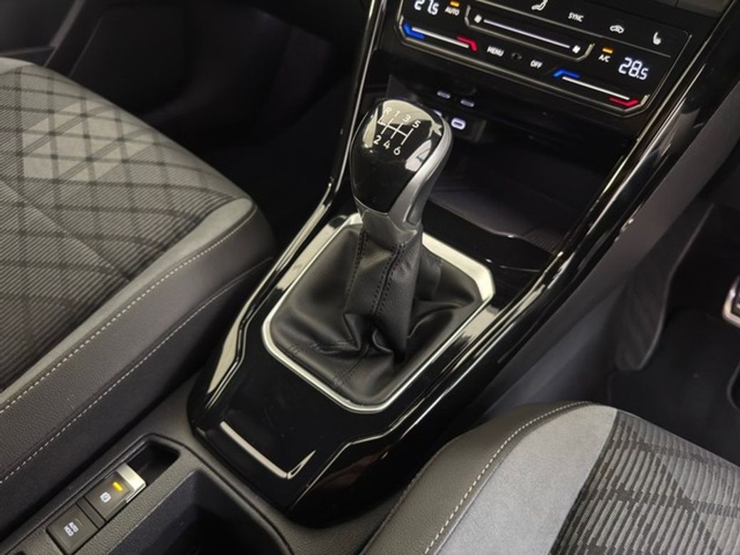 2023 Volkswagen T-Roc