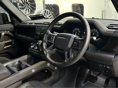 2025 Land Rover Defender