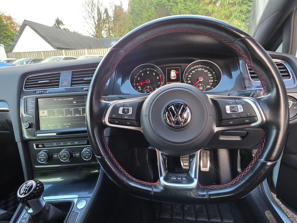 2016 Volkswagen Golf
