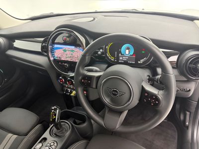 2023 Mini Hatch