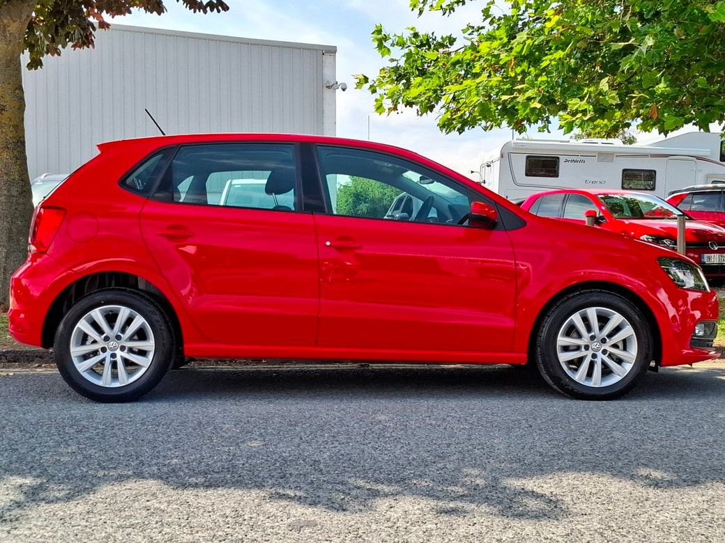 2017 Volkswagen Polo