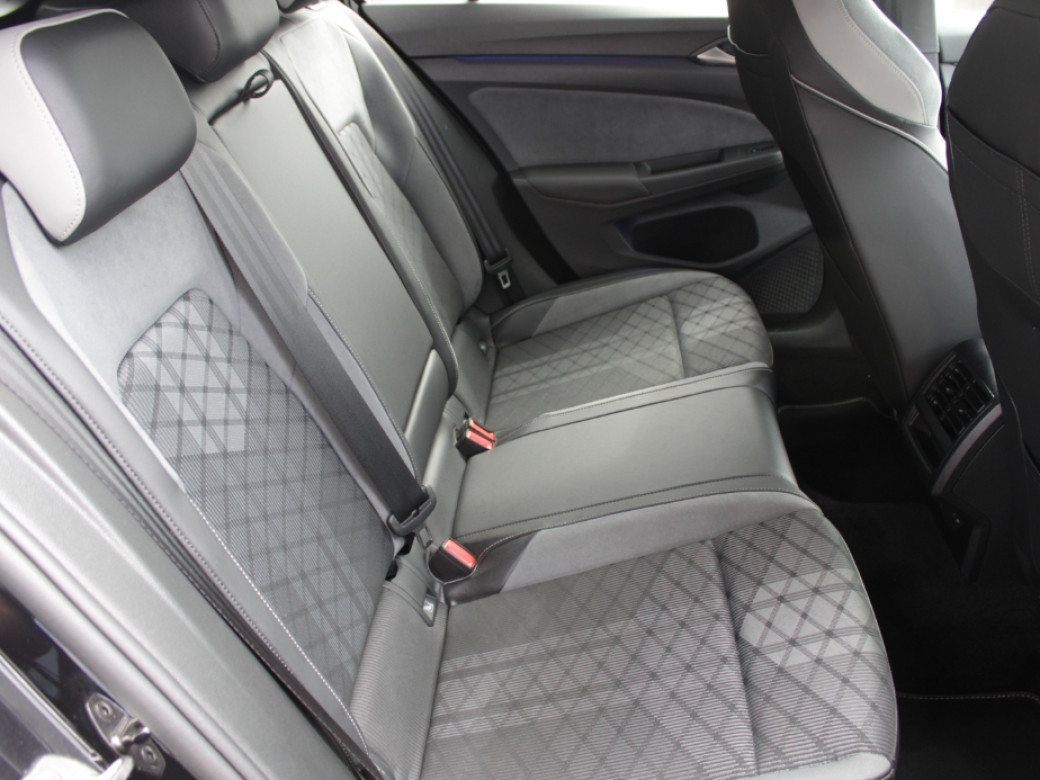 2024 Volkswagen Golf