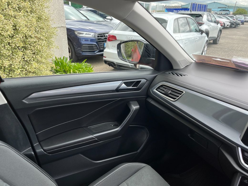2023 Volkswagen T-Roc