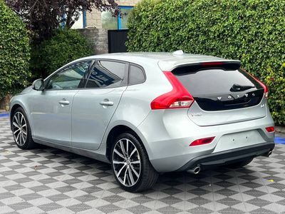 2018 Volvo V40