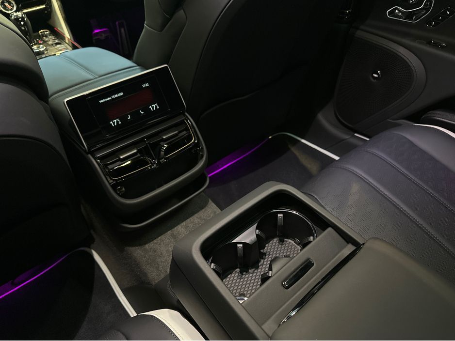 2025 Bentley Flying Spur