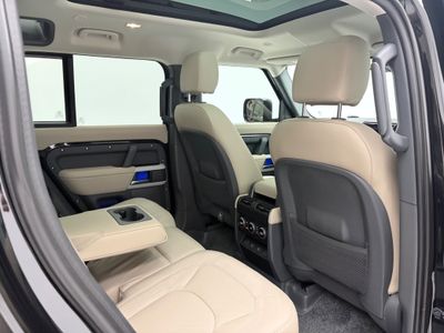 2024 Land Rover Defender 110