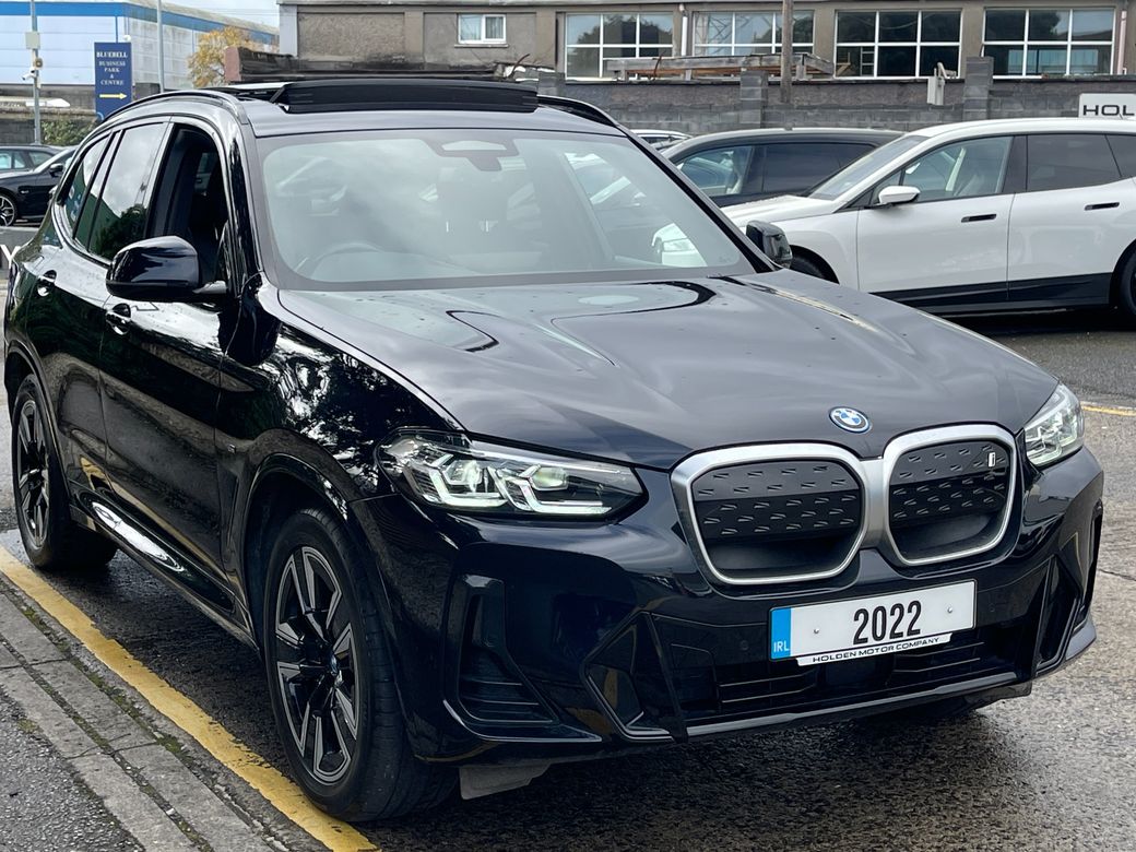 2022 BMW iX3