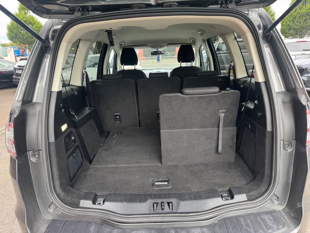 2017 Ford Galaxy