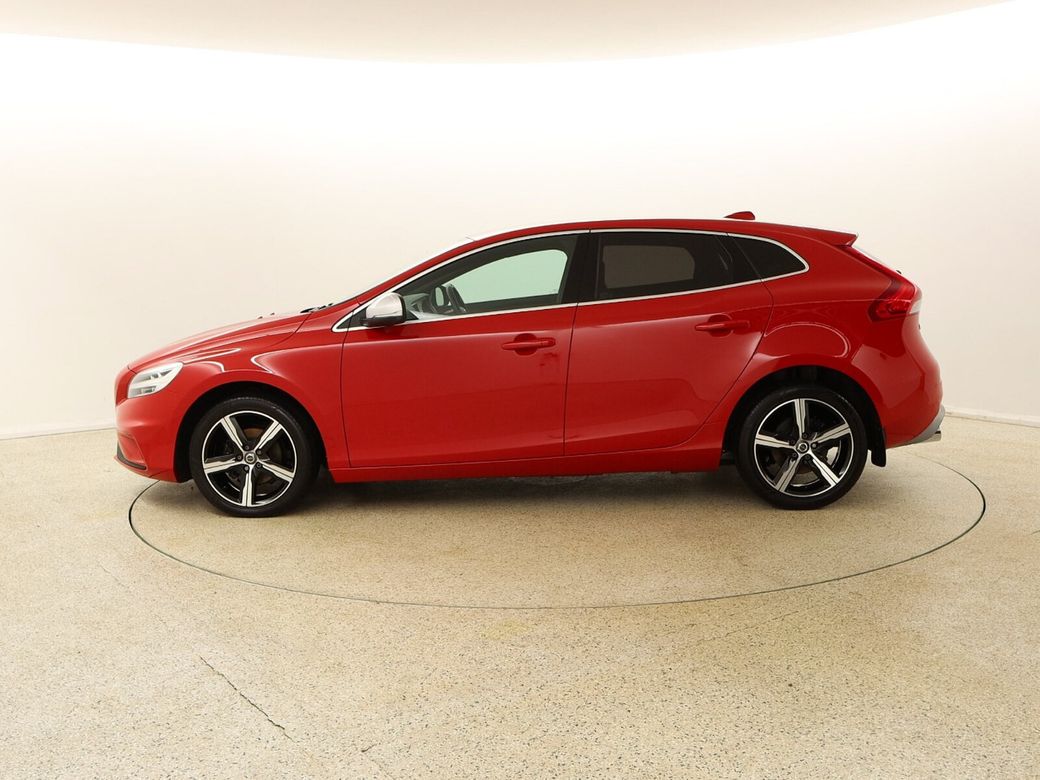2016 Volvo V40