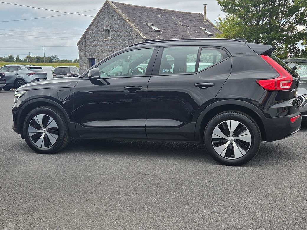 2023 Volvo XC40