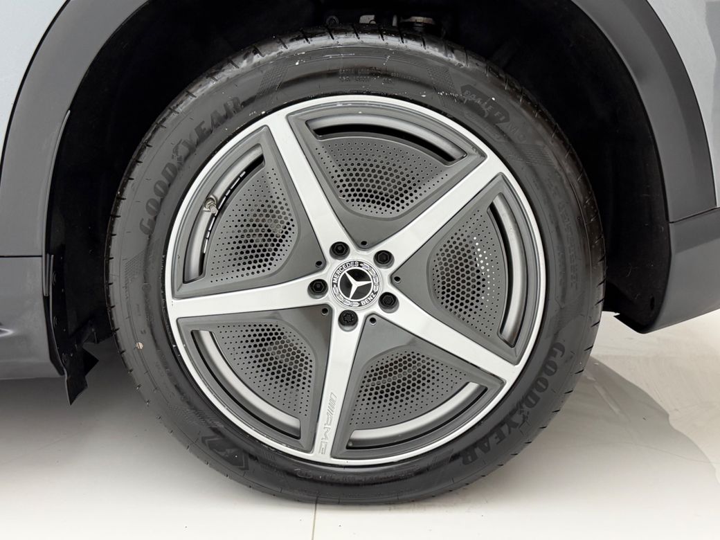 2025 Mercedes-Benz EQE