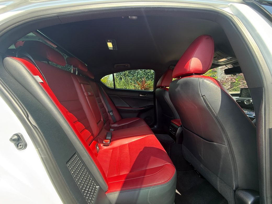 2023 Lexus IS 300h
