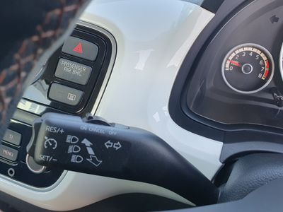 2016 Volkswagen up!