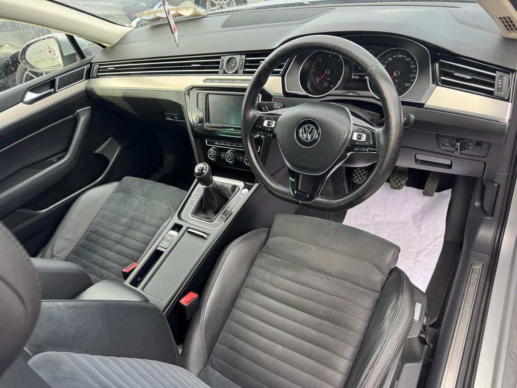 2016 Volkswagen Passat