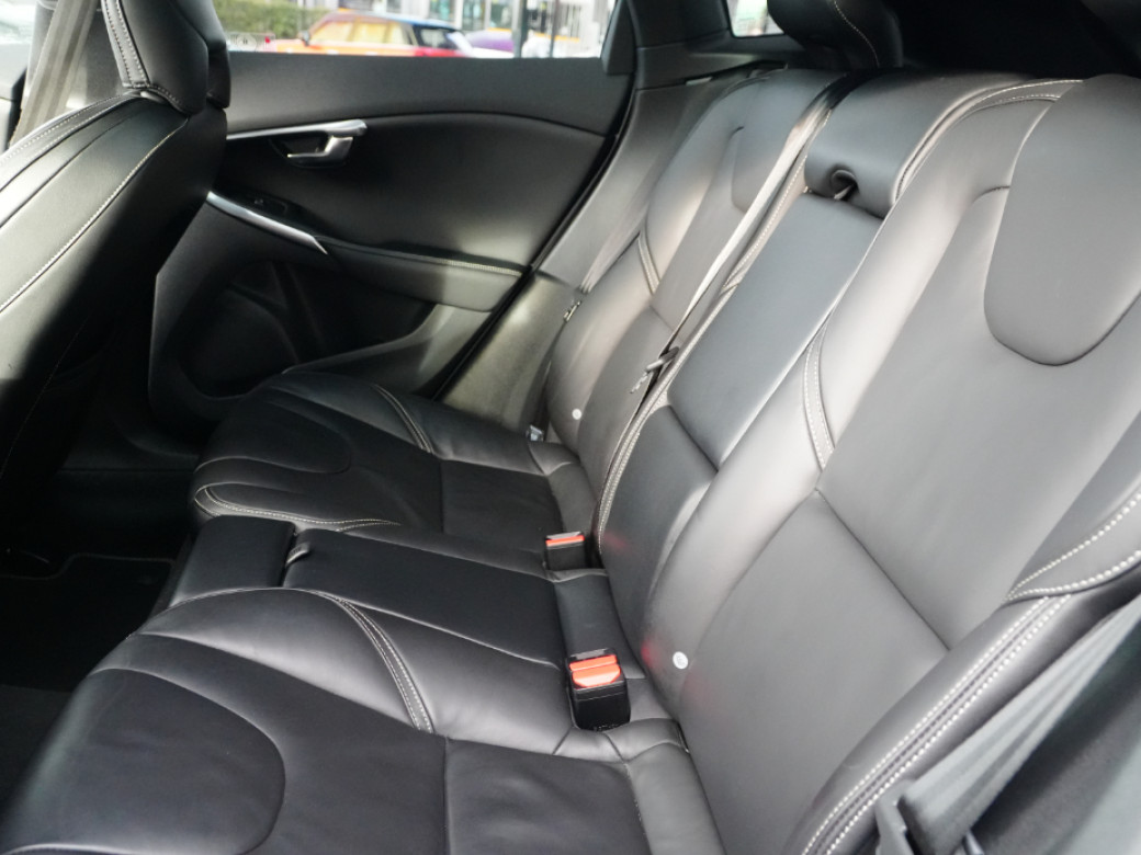 2016 Volvo V40