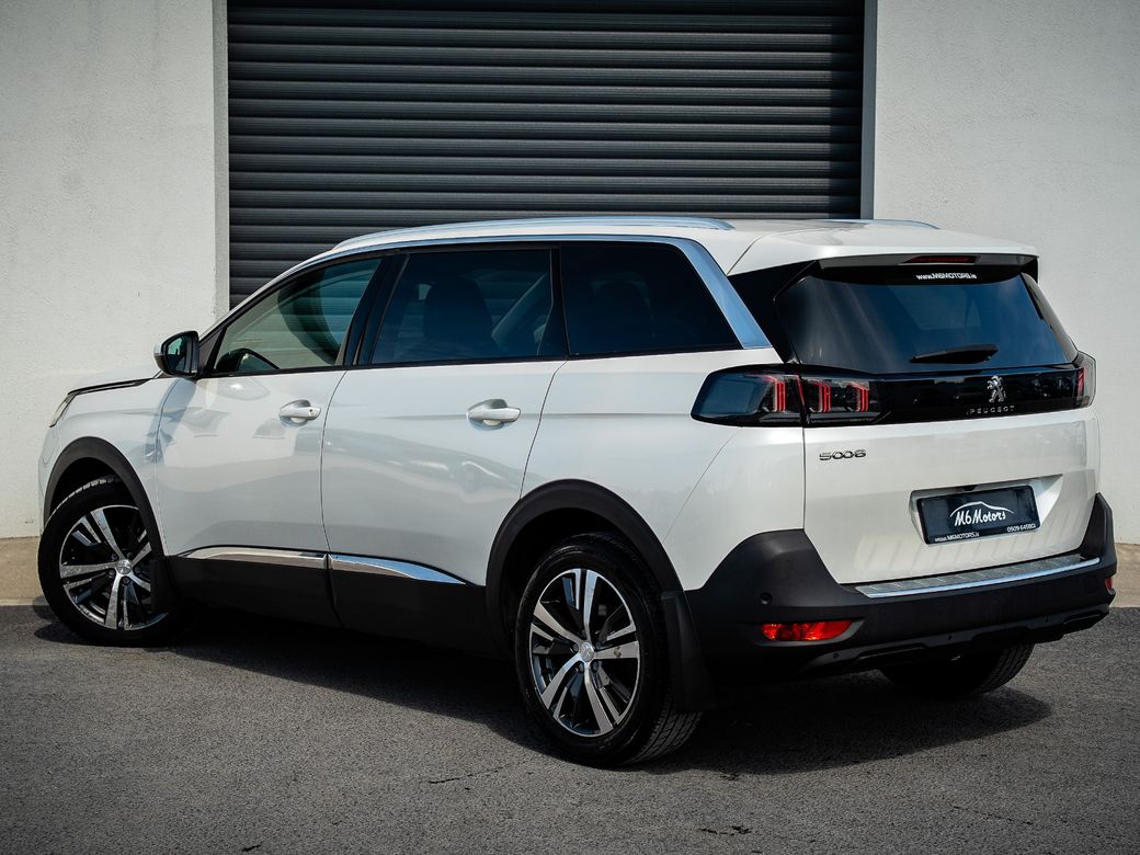 2021 Peugeot 5008