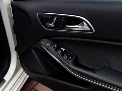 2016 Mercedes-Benz A 180