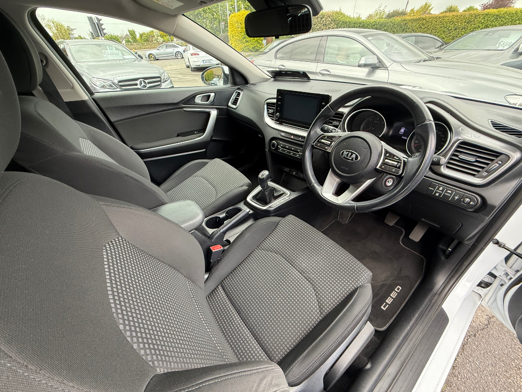 2022 Kia Ceed